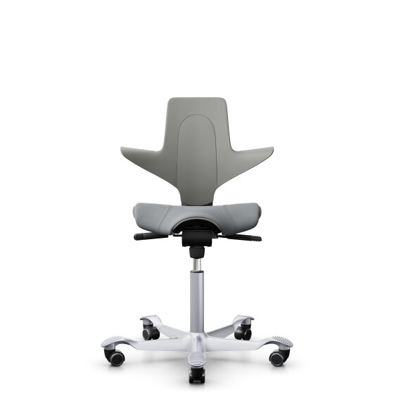 HAG Capisco Puls 8020 Bürostuhl Sattelsitz mit Sitzflächenmatte Clay Nexus Grau NEX01 Silber Gestellfarbe Weiche Rollen für harte Böden